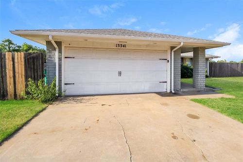 13341 Nw 84th St, Yukon, OK, 73099-8441 | Card Image