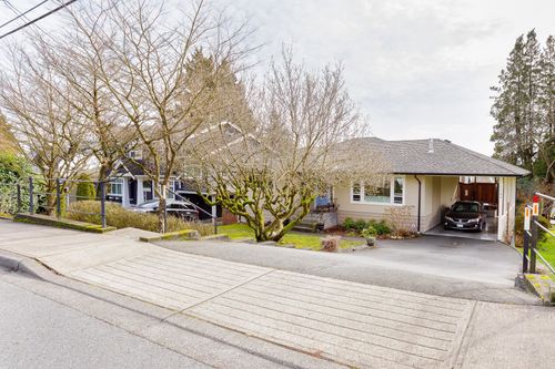 1120 Rochester Ave, Coquitlam, BC, V3K2X4 | Card Image
