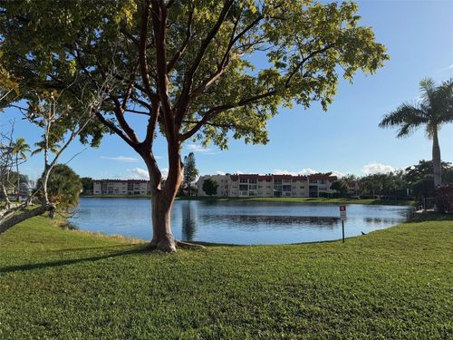 305-2950 W Sunrise Lakes Dr, Sunrise, FL, 33322-1687 | Card Image