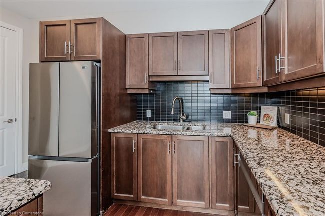 504 - 223 Erb St W, House attached with 2 bedrooms, 2 bathrooms and 1 parking in Waterloo ON | Image 10