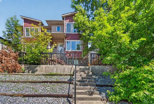 2-530 56 Ave Sw, Calgary, AB, T2V0G7 | Card Image