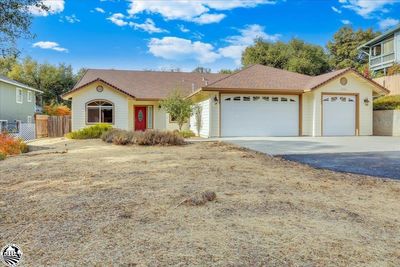 21662 Paseo De Los Portales Road, House other with 3 bedrooms, 2 bathrooms and 3 parking in Sonora CA | Image 2