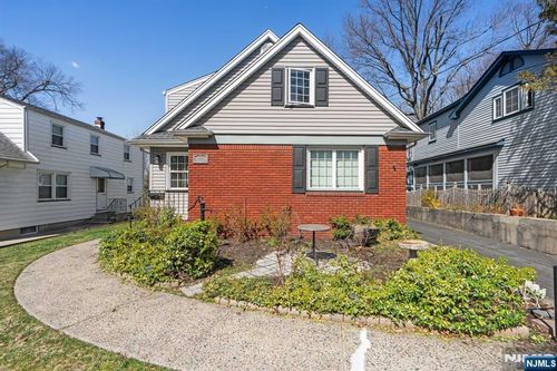238 Springfield Ave, Rutherford, NJ, 07070-1932 | Card Image