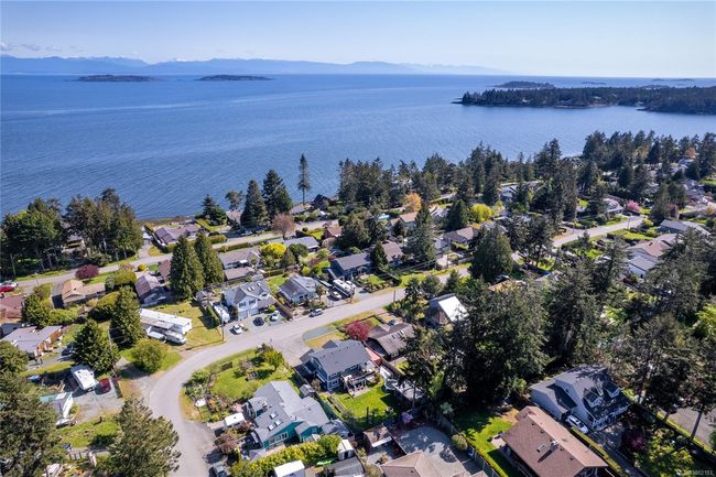1401 Pilot Way, House other with 4 bedrooms, 3 bathrooms and 4 parking in Nanoose Bay BC | Image 42