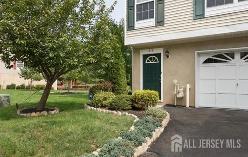 312 George Wilson Blvd, Flemington, NJ, 08822-3516 | Card Image