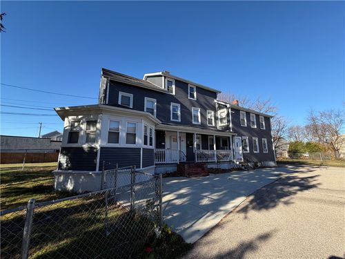 319 Admiral Street, Providence, RI, 02908 | Card Image