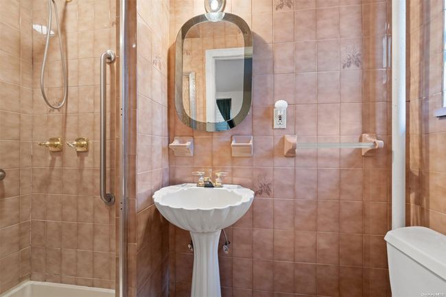 APT-1E - 34-40 79 Th St, Home with 3 bedrooms, 2 bathrooms and null parking in Jackson Heights NY | Image 11