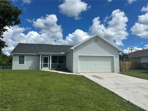 121 Ne 11th Pl, Cape Coral, FL, 33909-2671 | Card Image