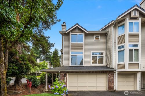 12440 Ne 7th Pl, Bellevue, WA, 98005-3153 | Card Image