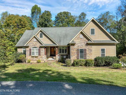 4529 Glennora Dr, Walland, TN, 37886-2168 | Card Image