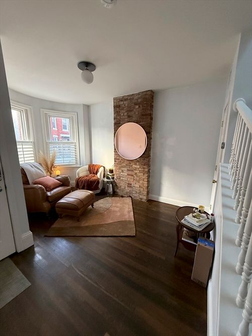 14 Warwick St, Boston, MA, 02120-2208 | Card Image