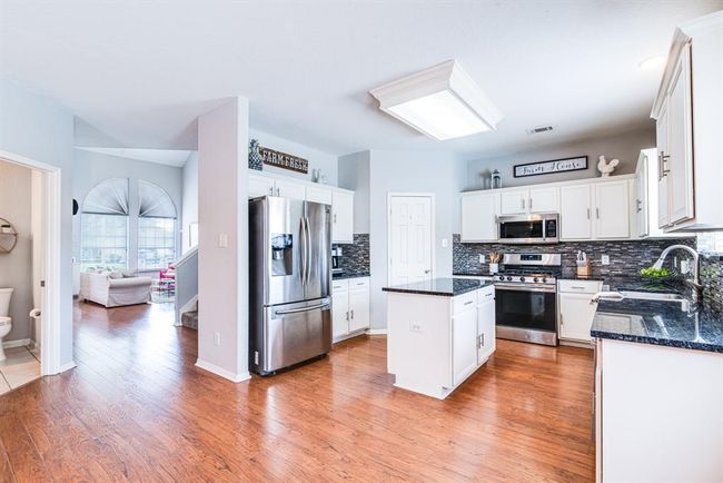 231 Spencer Lndg E, House other with 4 bedrooms, 3 bathrooms and 2 parking in La Porte TX | Image 19