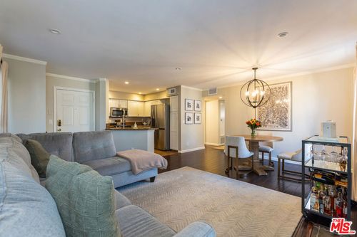 3333 Holly Grove St, Westlake Village, CA, 91362-3362 | Card Image