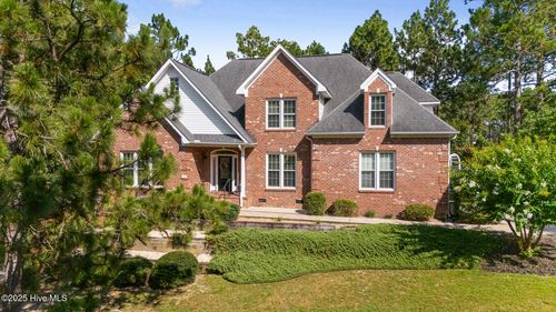 122 Deerwood Ln, Pinehurst, NC, 28374-6809 | Card Image