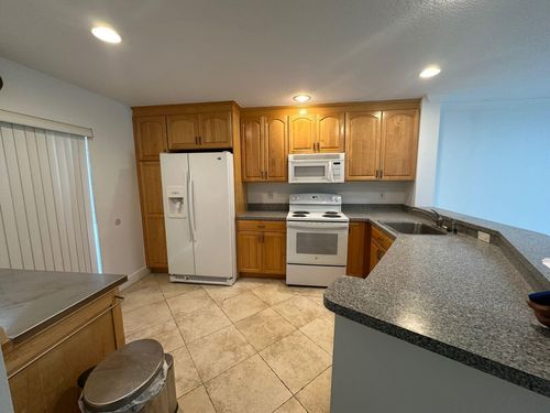 apt-5-7630 Lago Del Mar Dr, Boca Raton, FL, 33433-4982 | Card Image