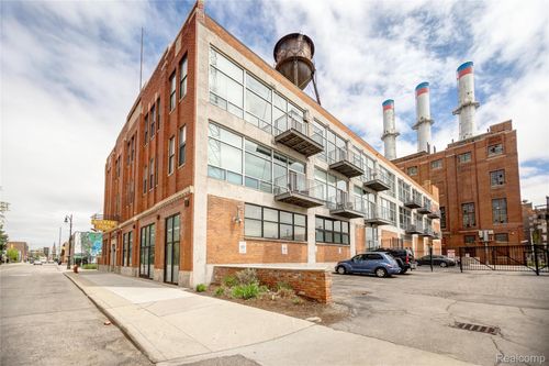 308-55 W Canfield St, Detroit, MI, 48201-1885 | Card Image