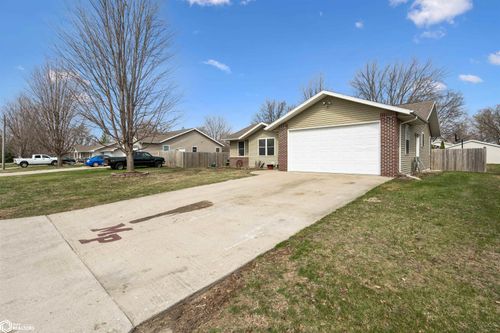 407 E Mill St, Mount Pleasant, IA, 52641-2900 | Card Image