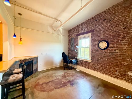307-43 Chestnut St, New Haven, CT, 06511-5778 | Card Image