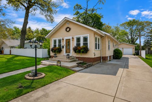 311 W North Ave, Bartlett, IL, 60103-4012 | Card Image