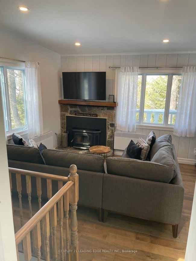 112 Côte Commandant, House other with 2 bedrooms, 1 bathrooms and 2 parking in Mont Tremblant QC | Image 8