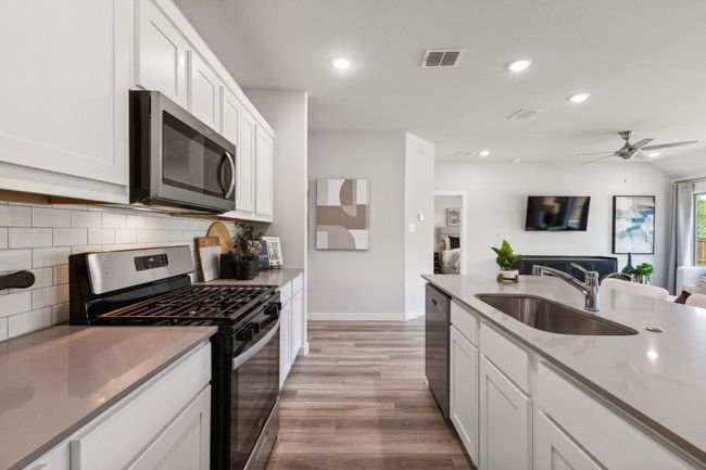 2002 Sandpiper Way, House other with 4 bedrooms, 2 bathrooms and null parking in Princeton TX | Image 6