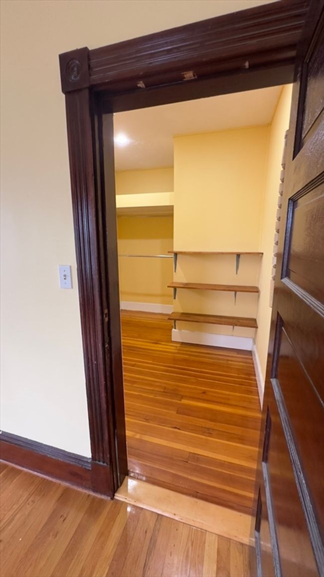 APT-3 - 239 Forest Ave, Condo with 3 bedrooms, 1 bathrooms and 2 parking in Brockton MA | Image 19