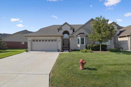 30466 Berghway Trl, Warren, MI, 48092-6332 | Card Image