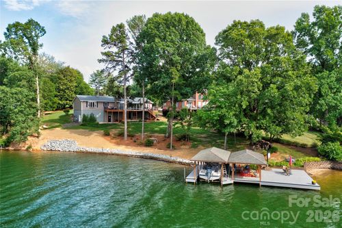 104 Doral Ct, Kings Mountain, NC, 28086-9599 | Card Image
