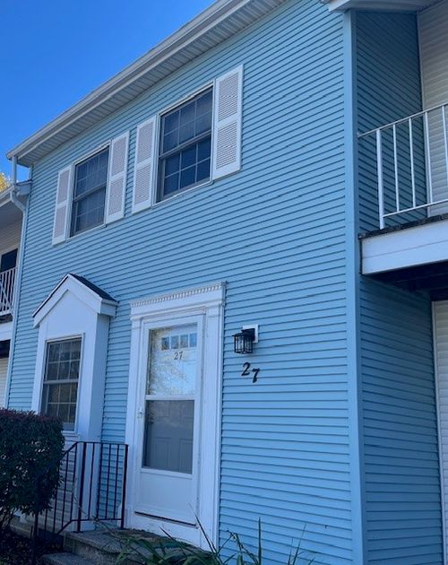 27 Southfield Dr, Webster, NY, 14580-2567 | Card Image