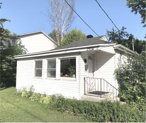 2924 Ahearn Ave, Ottawa, ON, K2B6Z9 | Card Image