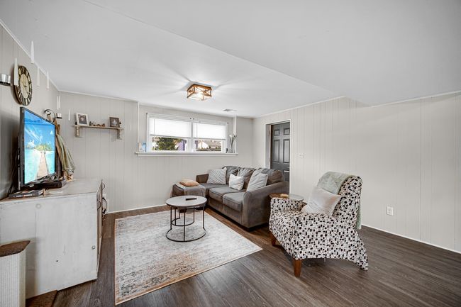 324 Weber Ct, House other with 3 bedrooms, 2 bathrooms and 2 parking in Cary IL | Image 15