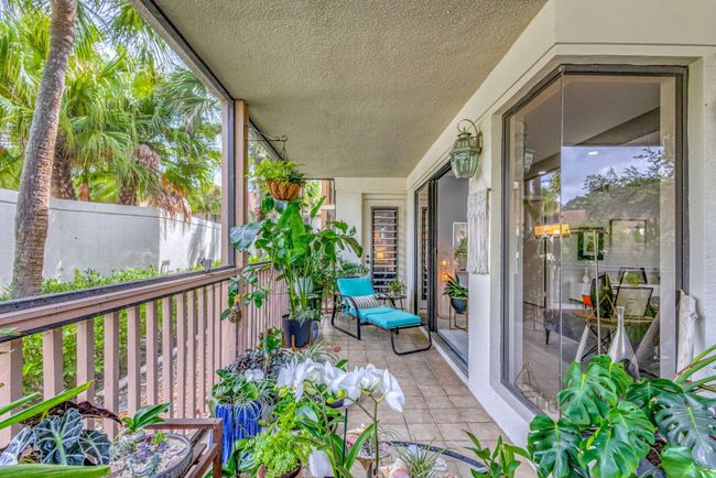 405 Brackenwood Ln S, Condo with 2 bedrooms, 2 bathrooms and null parking in Palm Beach Gardens FL | Image 34