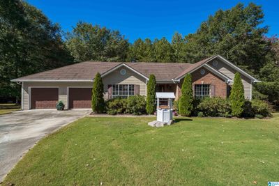 1009 Magnolia Circle, House other with 3 bedrooms, 2 bathrooms and null parking in LEEDS AL | Image 1