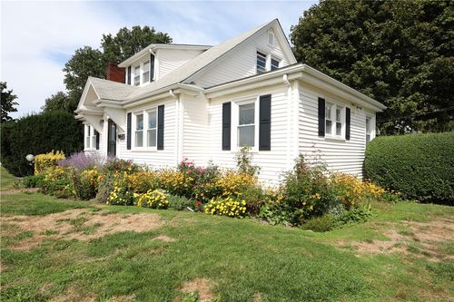 43 Admiral Kalbfus Road, Newport, RI, 02840 | Card Image