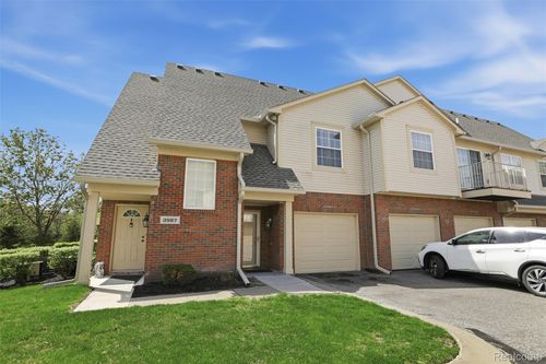 3993 Cornerstone Dr, Canton, MI, 48188-7911 | Card Image