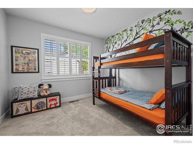 Bedroom 2 with on-suite bath | Image 17