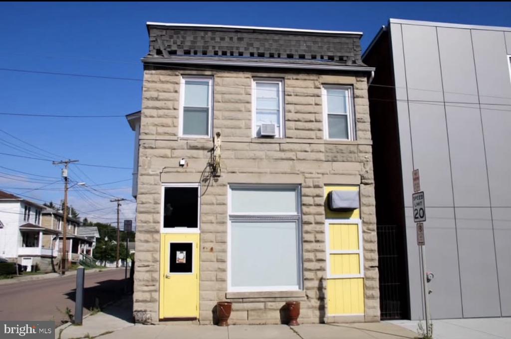 39 S Broadway, Frostburg, MD 21532