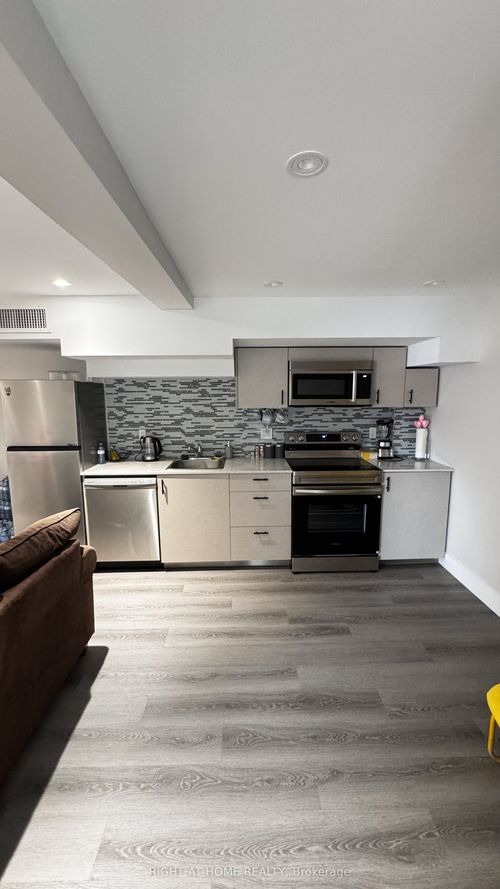 3-359 Keele St, Toronto, ON, M6P2K6 | Card Image