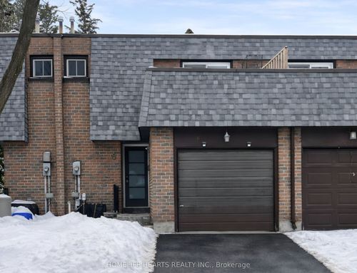 6 Woodglen Way, Unionville, ON, L3R3A8 | Card Image