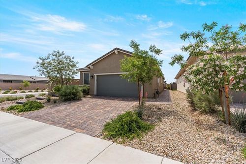 2243 Albury Ave, North Las Vegas, NV, 89086-1694 | Card Image