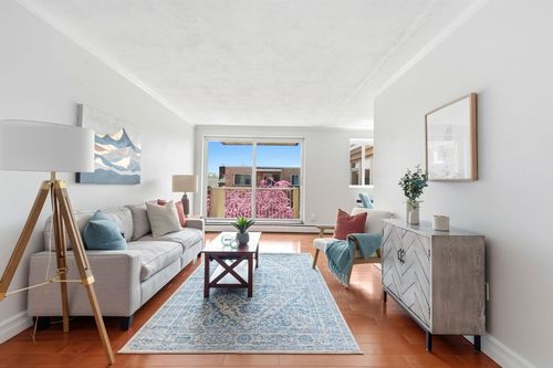 3a-123 Sewall Ave, Brookline, MA, 02446-5342 | Card Image