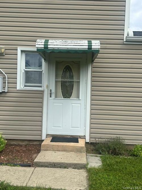 904 N Bay Ave, Massapequa, NY, 11758-2580 | Card Image