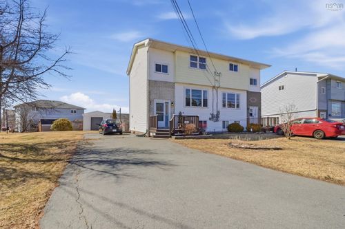 1689 Caldwell Rd, Eastern Passage, NS, B3G1E3 | Card Image