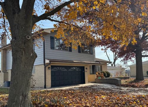 607 Carol Ln, Mount Prospect, IL, 60056-3507 | Card Image