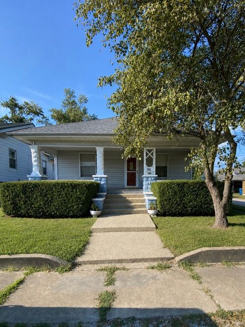 314 E 8th St, Centralia, IL, 62801-4512 | Card Image