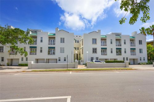 3-5801 Sw 74th Ter, South Miami, FL, 33143-5265 | Card Image