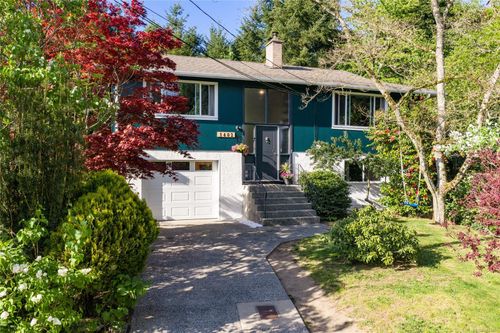 1402 White St, Nanaimo, BC, V9S1J2 | Card Image
