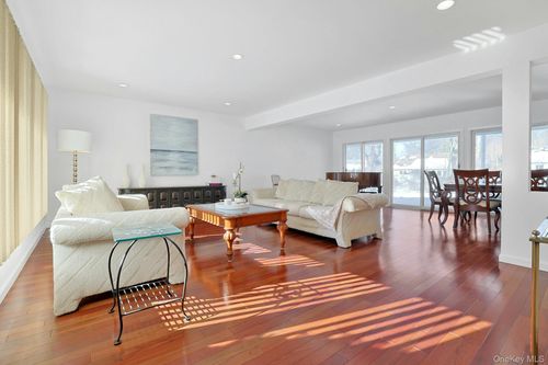 32 Lambert Lane, New Rochelle, NY, 10804 | Card Image