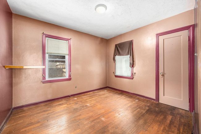 237 Holly St Sw, House other with 3 bedrooms, 1 bathrooms and null parking in Wyoming MI | Image 7