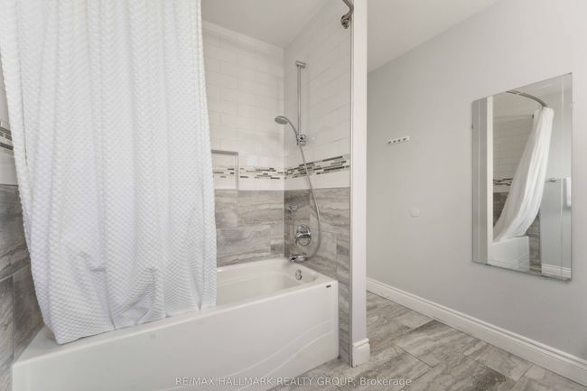 1426 Larkhaven Cres, House other with 3 bedrooms, 4 bathrooms and 4 parking in Orleans ON | Image 24